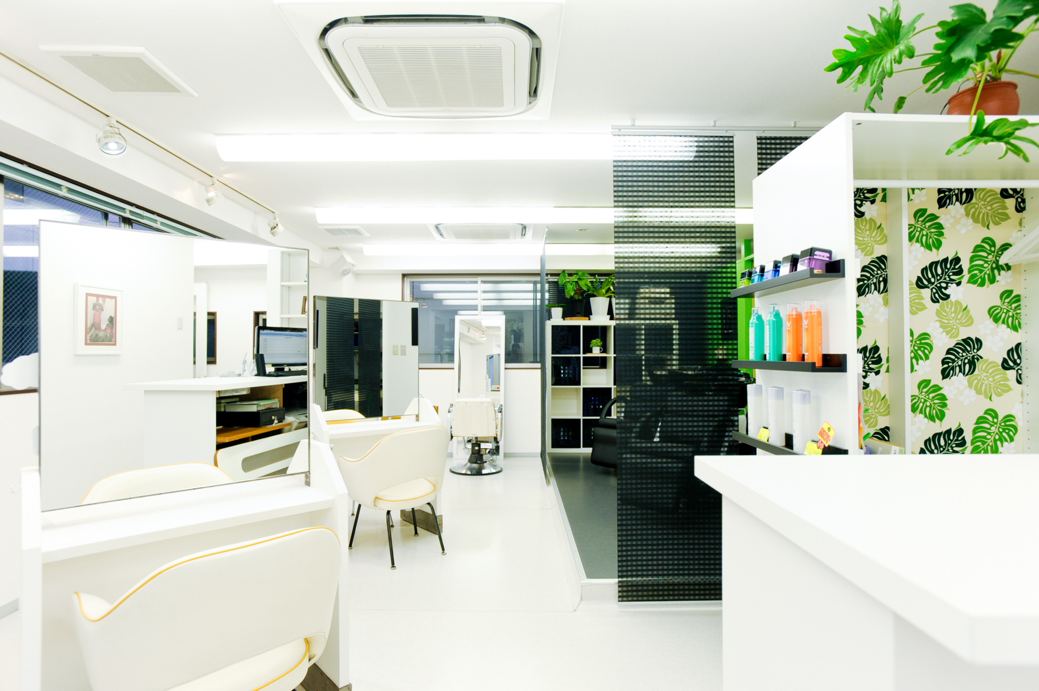 新宿の男性専門美容室 美容院 メンズヘアサロン フリリ